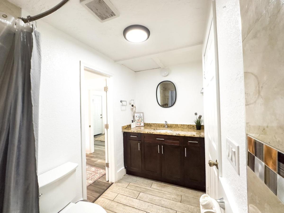 فيلا 2B1B Stylish Little House W Shared Pool 511 كليرووتر المظهر الخارجي الصورة